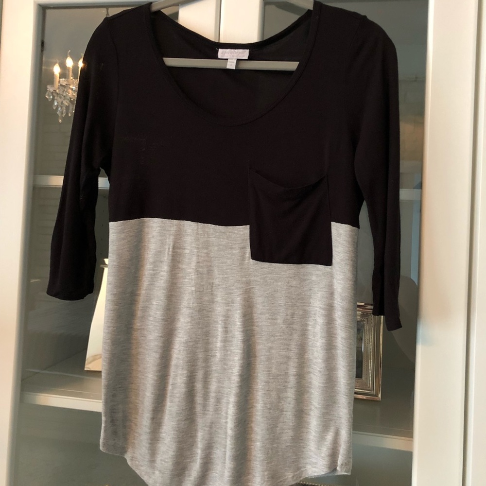 A Pea in the Pod Maternity Top